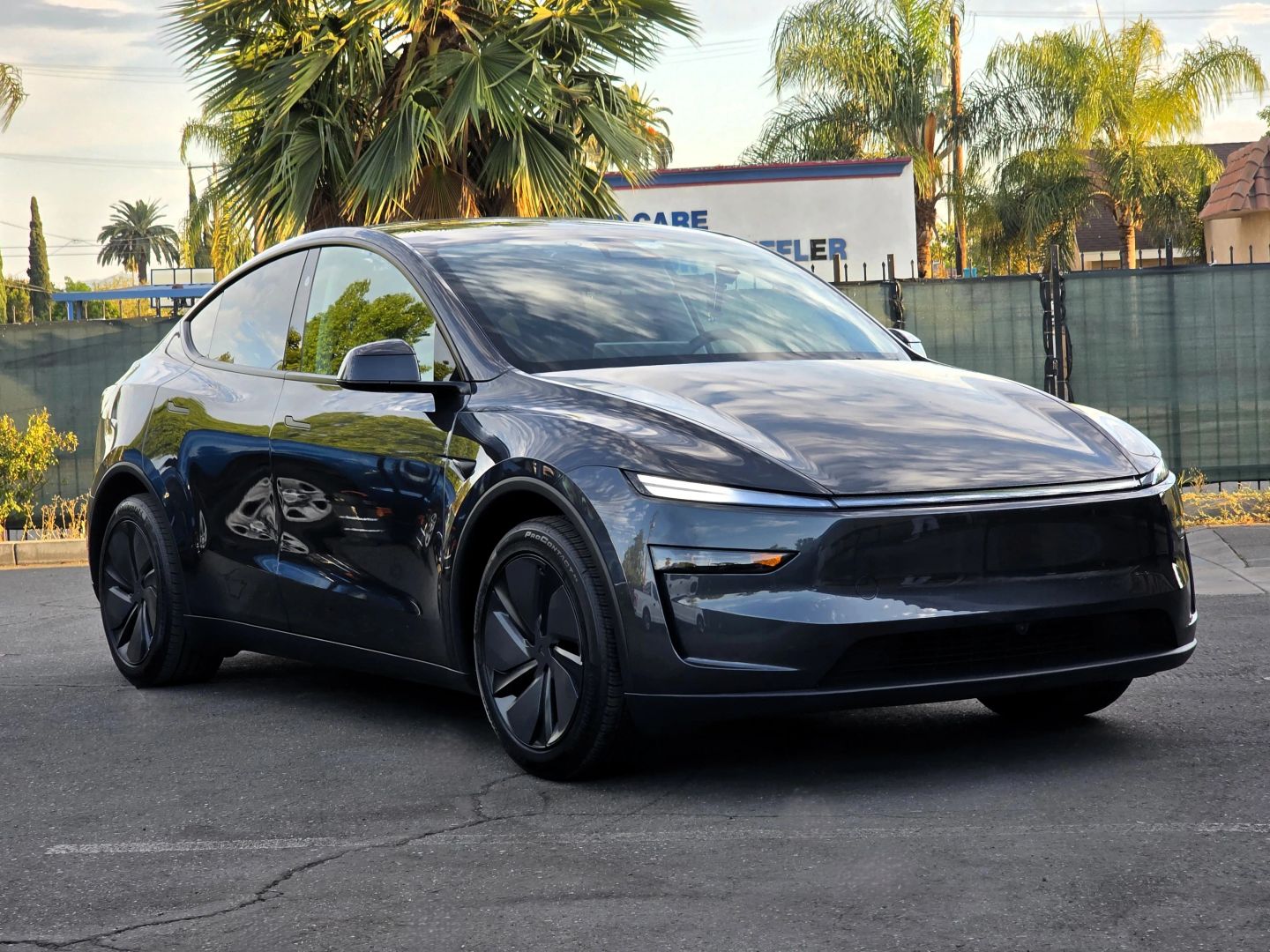 tesla model y 2026 7SAYGDED9TF438350 image tesla model y 2026 7SAYGDED9TF438350 image